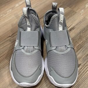 Nike Kids Flex Runner Sneakers